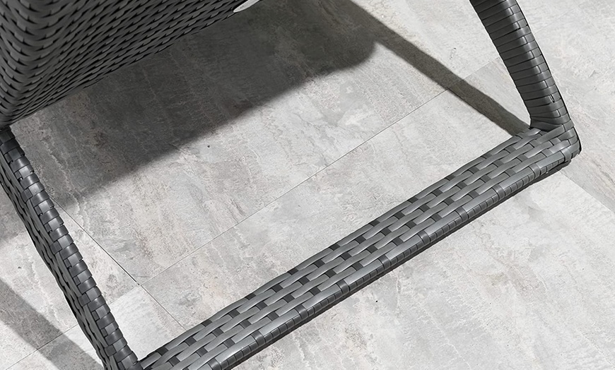 Image 3: Outsunny Rattan Effect Sun Lounger 