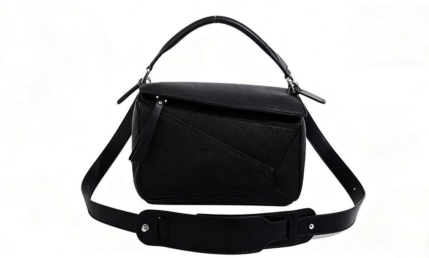 Image 3: Solid Colour Geometric Crossbody Bag