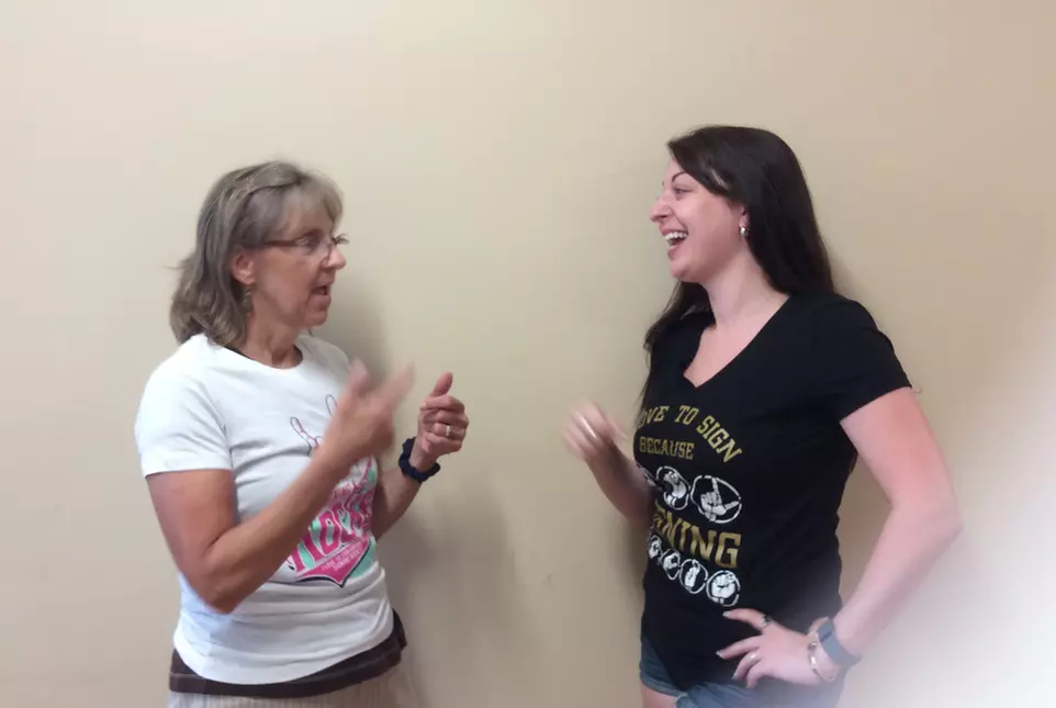 $125 for Four 45-Minute Online Sign-Language Lessons from SIGNING Basics ($175 Value) - Second Medium