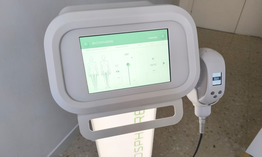 Image 6: Tratamiento remodelante Biosphère con presoterapia: 2, 4 o 6 sesiones 