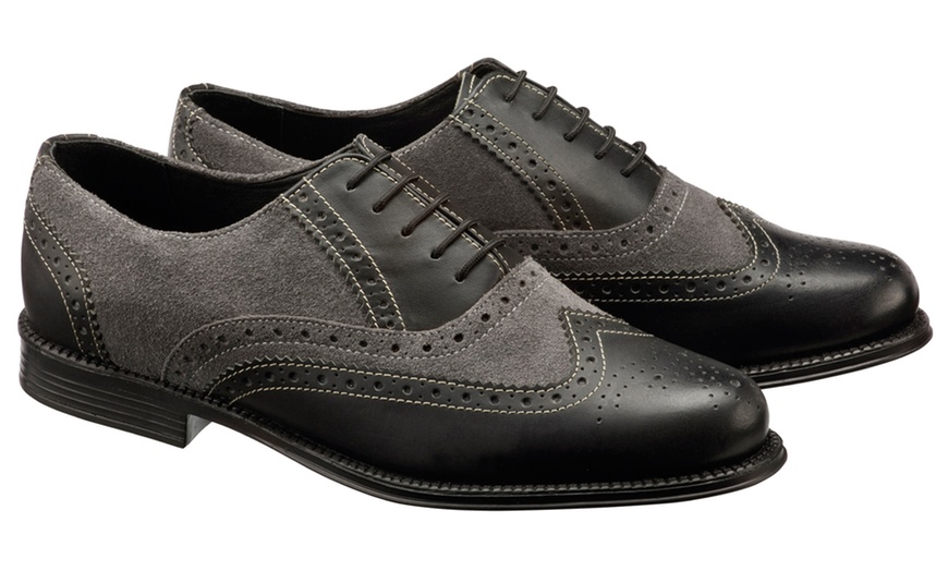 Image 5: Men's Leather Brogue Shoes