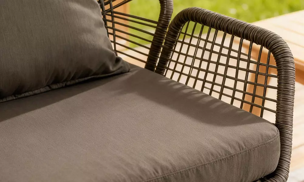 Salon de jardin 4 places Kocoon au design élégant et convivial