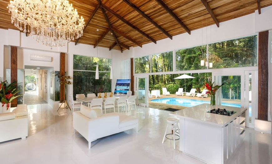 Image 10: ✈ 5-Night Luxe Costa Rica Beach & City Trip with Air & Car