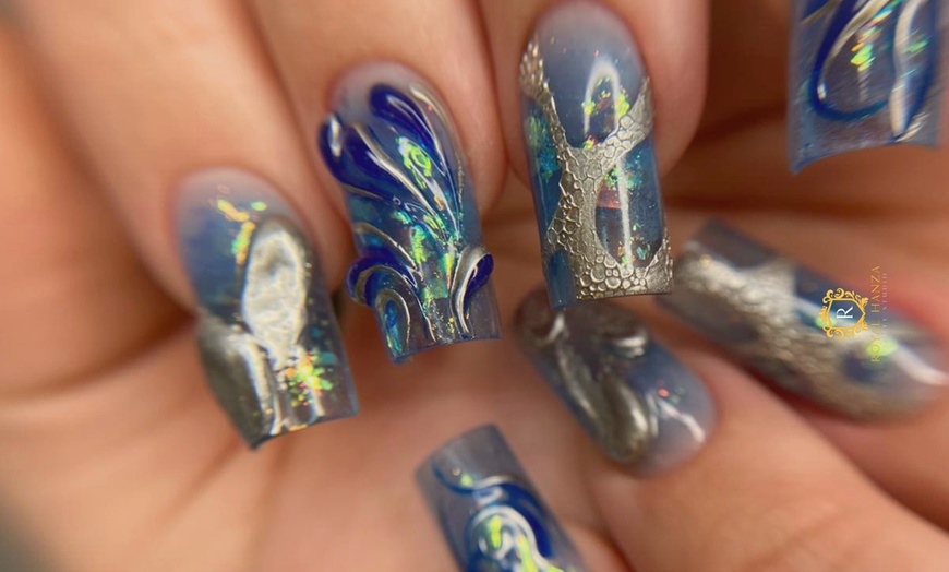 Image 8: Manicure i pedicure hybrydowy dla zadbanych dłoni i stóp