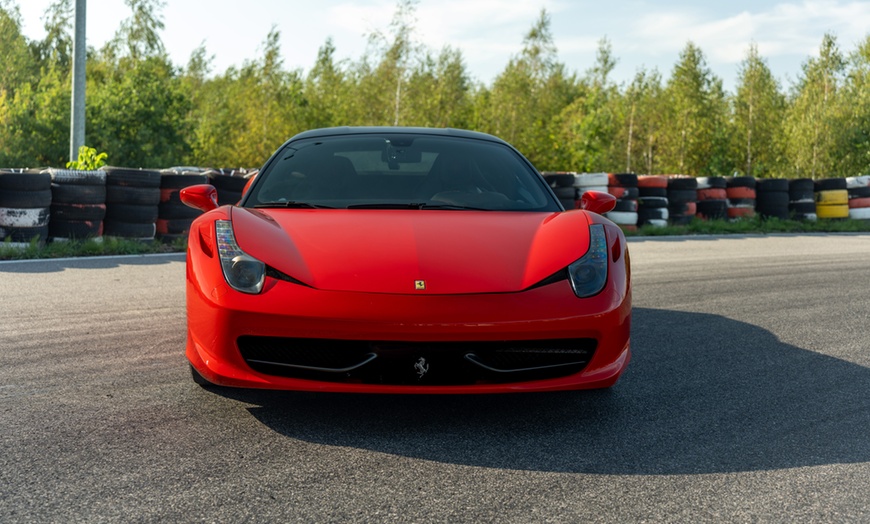 Image 6: Poczuj adrenalinę: Jazda sportowym autem po torach w całej Polsce