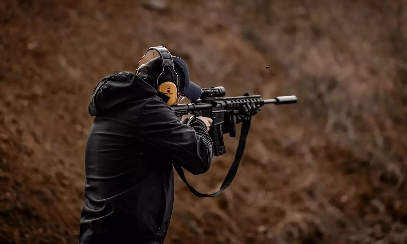 Wejście na strzelnicę: pakiet Startowy lub Startowy Plus