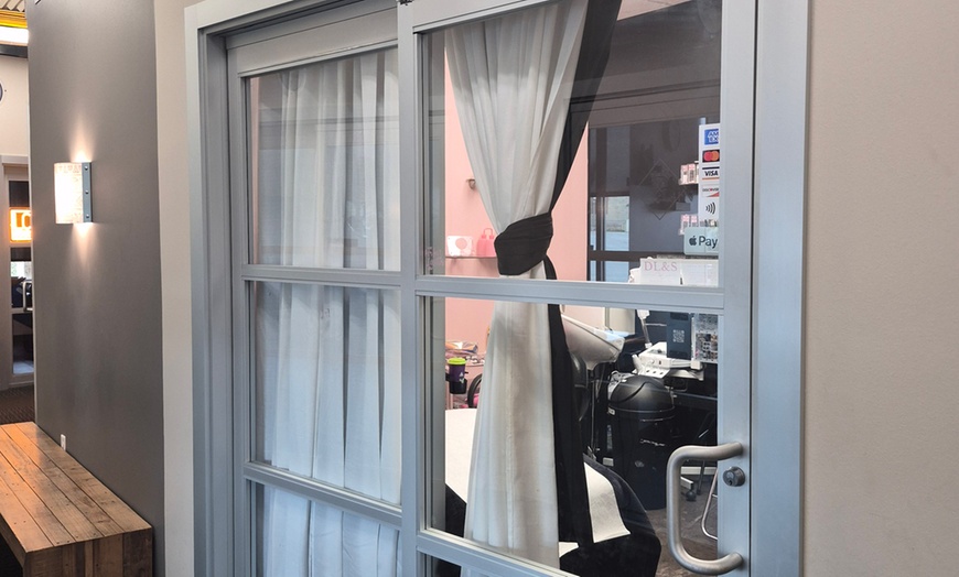 Image 3: Classic, Russian, or Royal Lash Extensions + Optional Two-Week Fill 