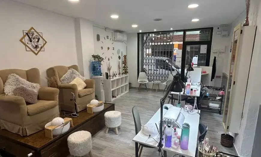 Image 1: Lifting y tinte de pestañas y opción a depilación y laminado de cejas