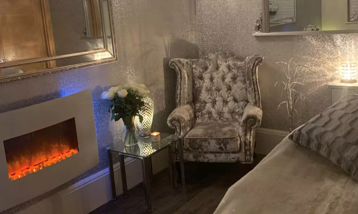 Up to 65% Off on Facial - Anti-Ageing at Elle Beauty