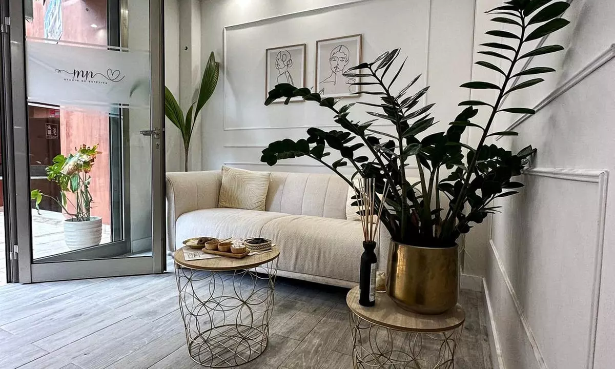 Limpieza facial con peeling, cavitación, ampolla y mascarilla de algas