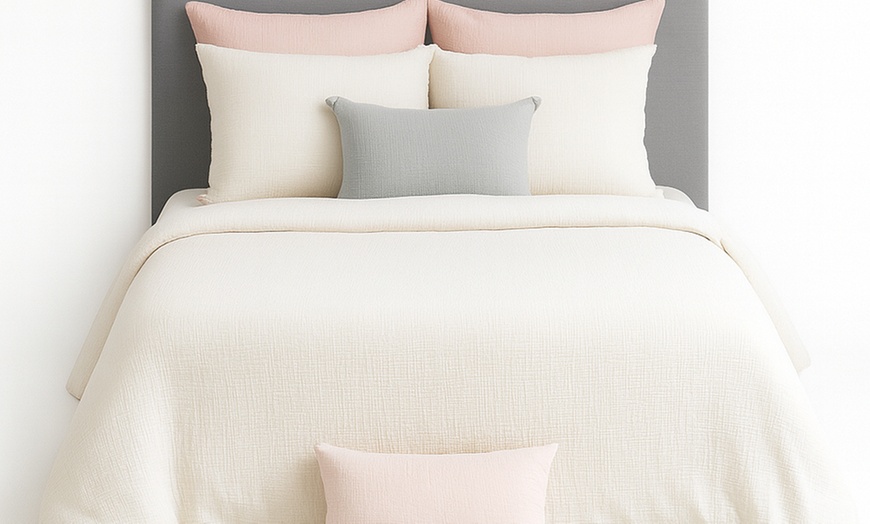 Image 8: Completo lenzuola matrimoniale in tinta unita 100% cotone
