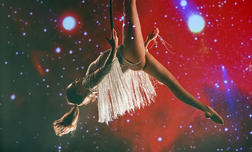 Image 18: Entre rires, strass & gastronomie : une soirée de rêve près de Rouen