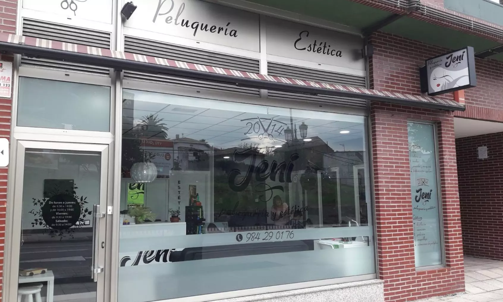 Mirada definida y natural con micropigmentación de línea de pestañas