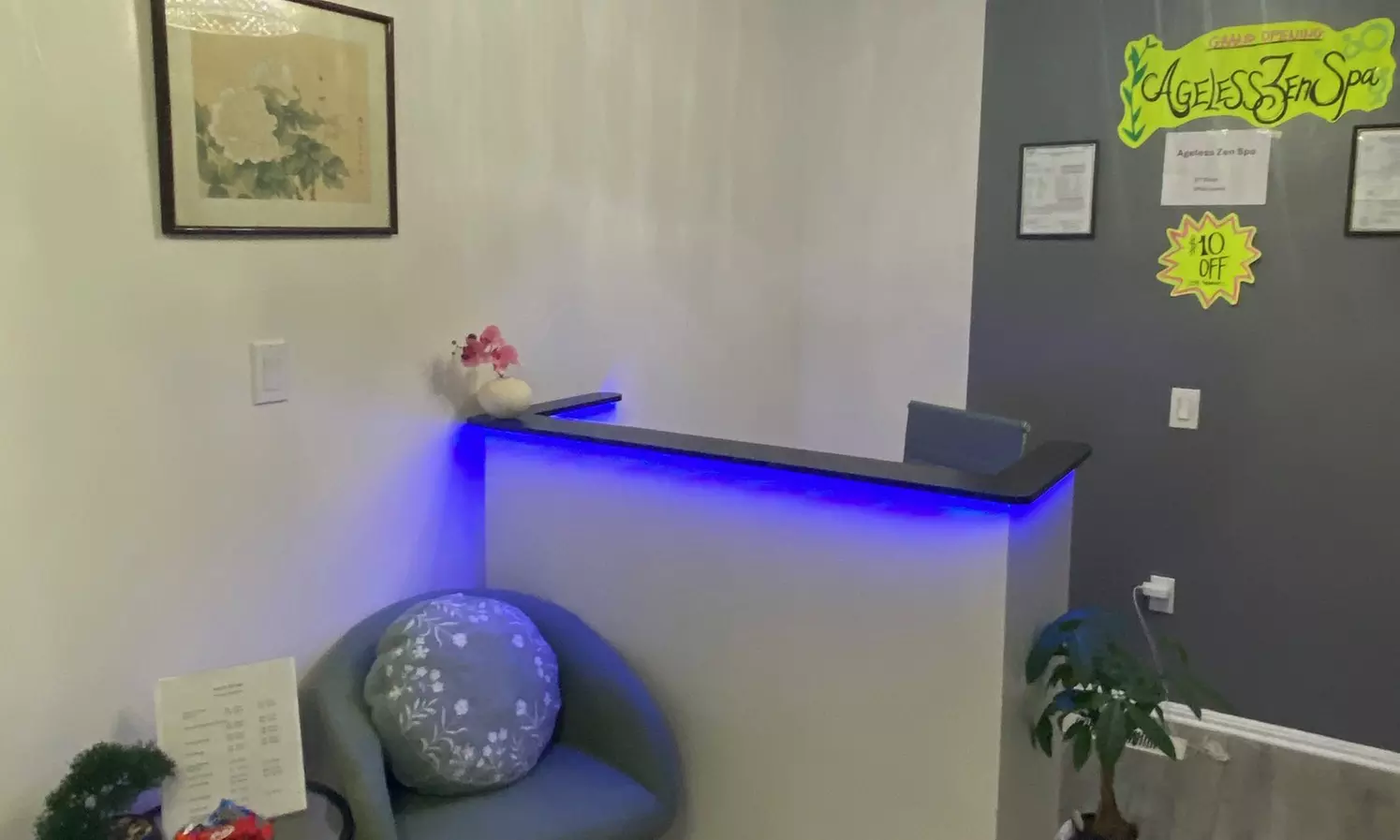 Couples Massage & Free Hot Stone or Body Scrub or Mini Facial 
