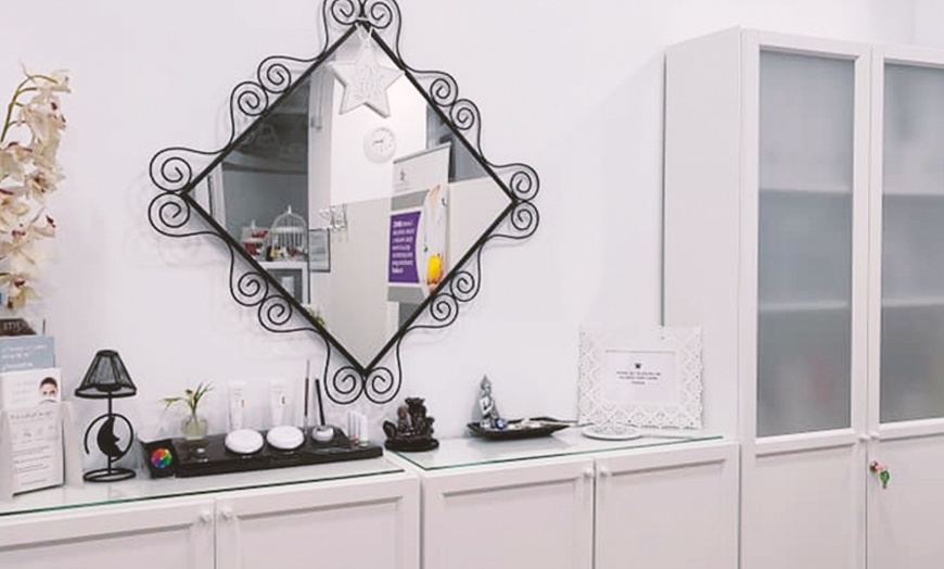 Image 7: Hollywood peel facial con láser Picosure, skin scrubber y vitaminas