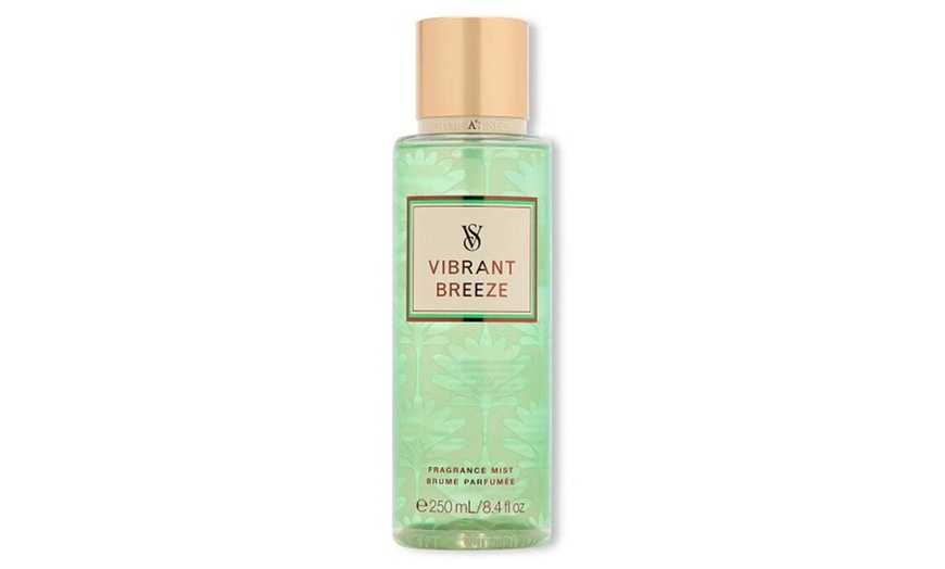 Image 30: Victoria’s Secret body mists & lotions