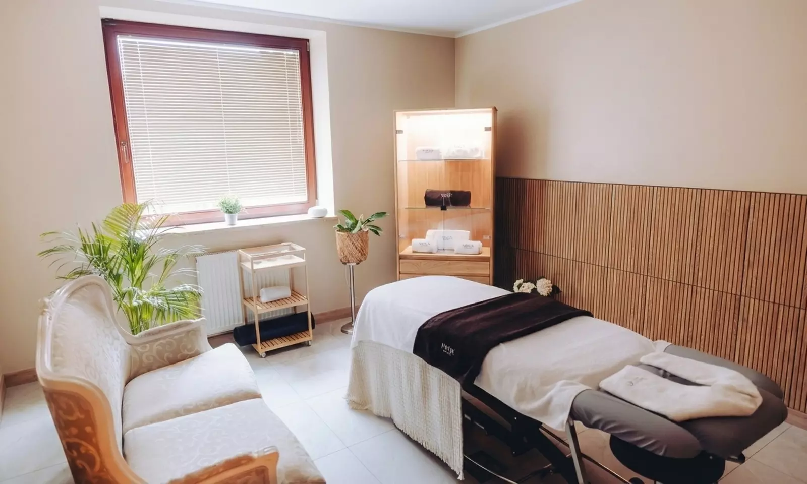 Dzień pełen spokoju: Całodniowe saunowanie i wybrany masaż