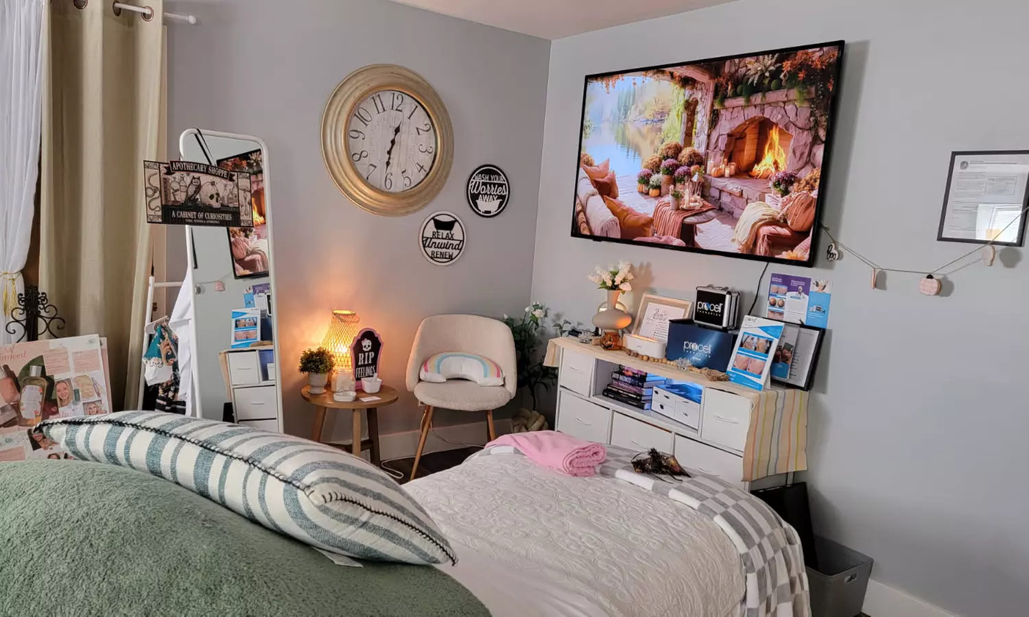 One or Two x Hydro-Facial with Red Light Therapy (60 or 75-Minutes)