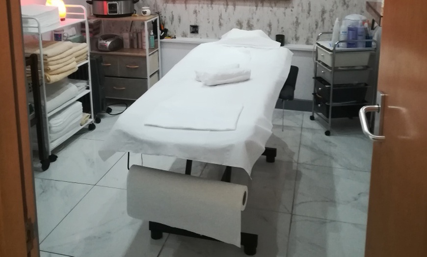 Image 3: Up to 48% Off on Pampering Package at AgiTherapy