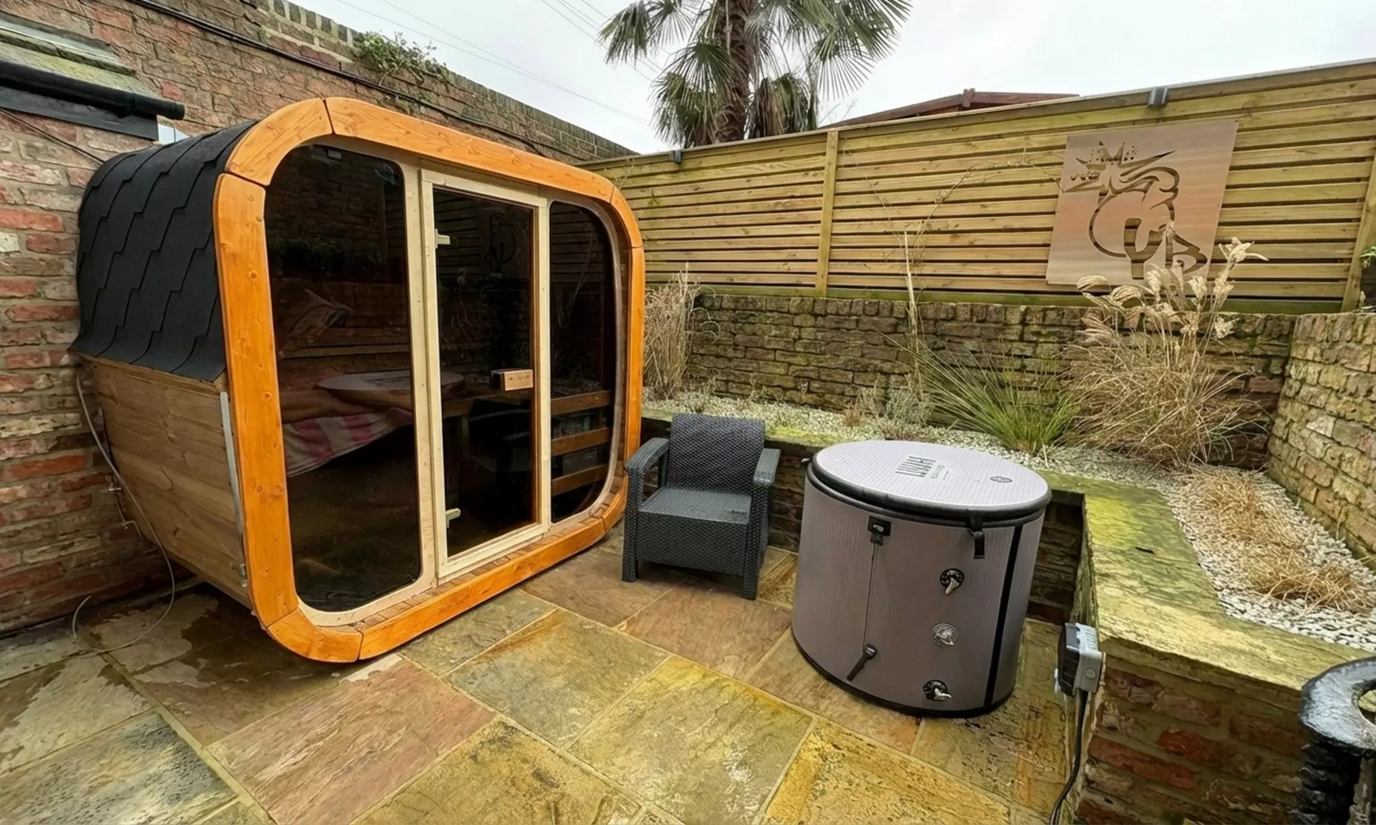 York: Standard Double Room with Breakfast and Parking