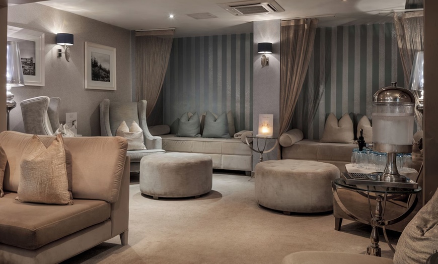 Image 10: Northumberland: 1 Night Stay w/Breakfast, Dining Credit, and Late C/O