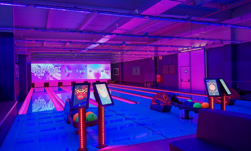 Image 4: Puntería a prueba: partida de bolos para 2 o 4 personas en Miroko Park