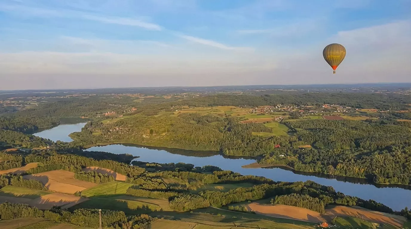 Niezapomniany widokowy lot balonem – grupowy, prywatny lub zaręczynowy