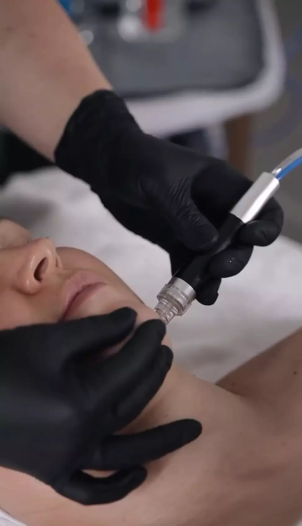 Get a Choice of One, Two or Three 55 Minute Signature or Hydrafacials