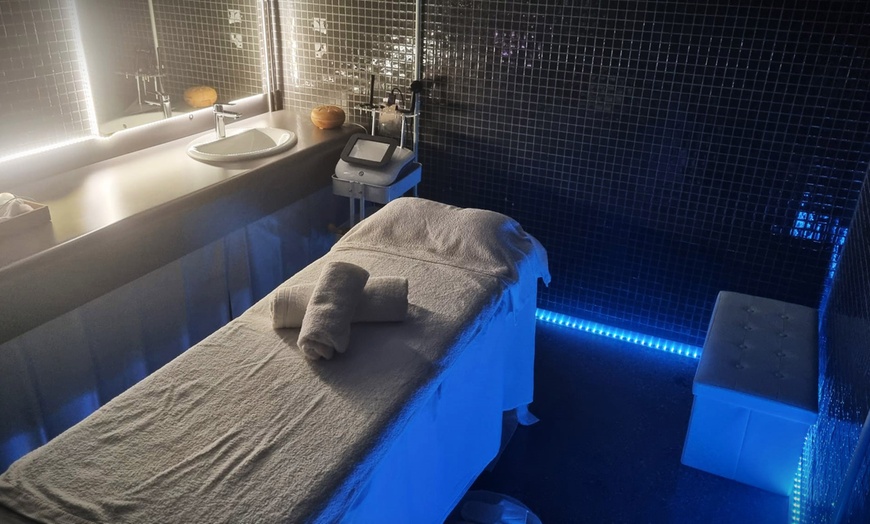 Image 4: 1 o 2 sesiones de masaje relajante de 45 o 60 minutos para 1 persona