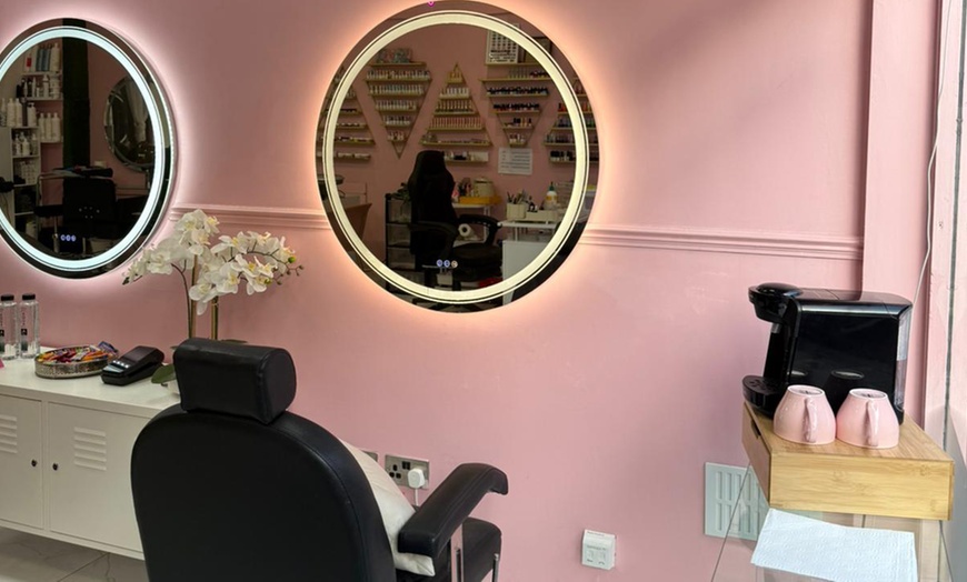 Image 7: Pampering Waxing Experience at Nicole’s Dolls House - Hollywood, Arms, Brazilian, or More Combos (Up To 70% Off)