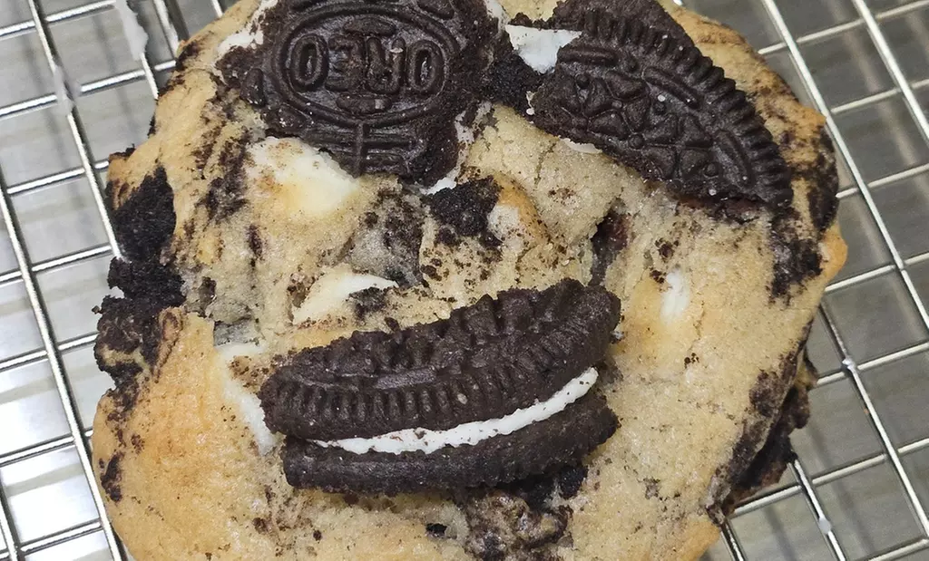 Indulge in Fresh, Homemade Quarter-Pound Cookies