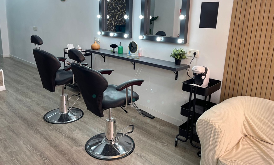 Image 6: Lifting y tinte de pestañas, diseño y color para cejas perfectas