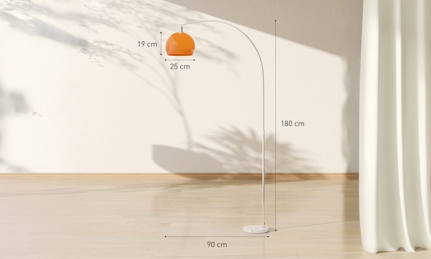Image 2: HOMCOM Curved Floor Lamp with Marble Base