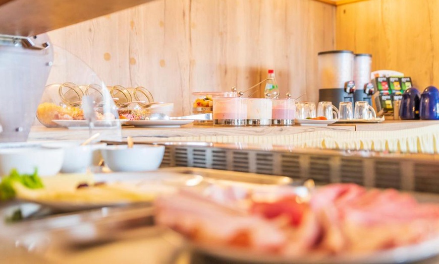 Image 13: Rügen: 2-3 Nächte mit Halbpension und Parken