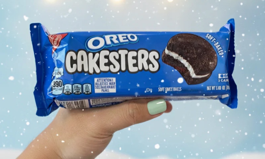 Image 9: Adventskalender mit Leckereien aus aller Welt