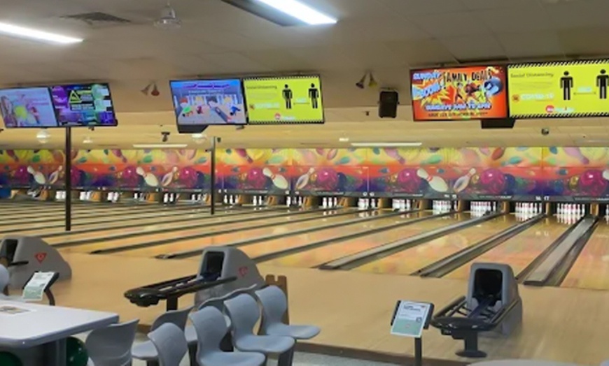Image 4: Family Bowling & Meal Package for 4 –1 Game Each + Meal, Chips & Drink