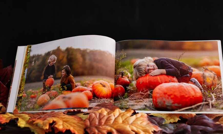 Image 6: Photobook Classic in A3 portrait or landscape format from Colorland