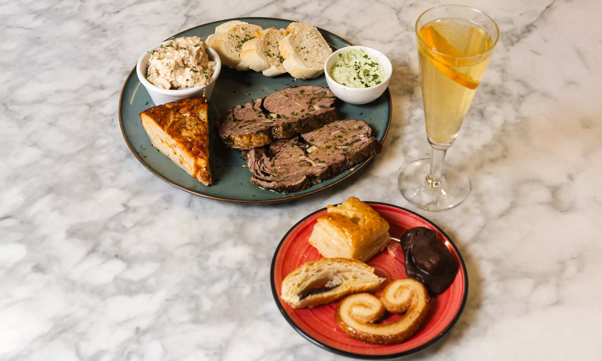 Brunch o merienda para 2 o 4 personas en 9 o 10 pasos con opción a cava o cóctel, con hasta un 52% de descuento - Image 6