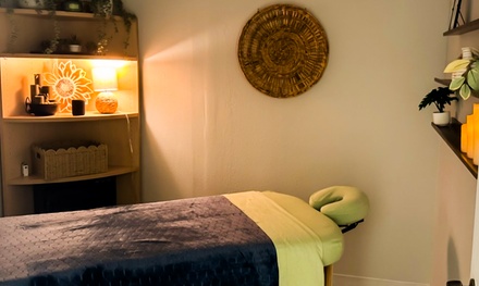 60 Minute Therapeutic Massage with Aromatherapy - Kneaded Pressure