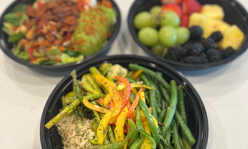 Image 3: Enjoy Chef Cooked Meals Delivered to Your Door 