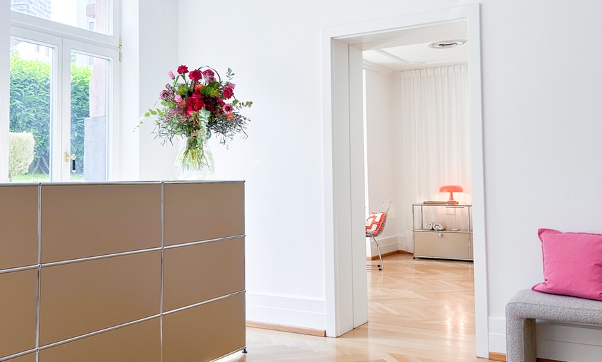 Image 3: Regenerierende Polynukleotide-Injektion unter den Augen (2 x 1 ml)