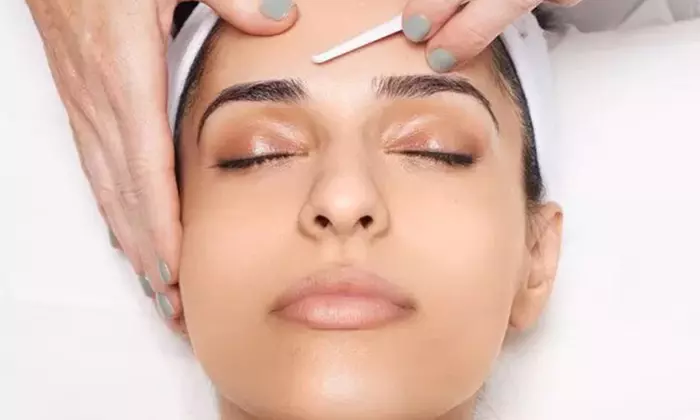 Eyebrow Waxing and Tinting at Glo Spa (Up to 36% Off: Six Options Available - Second Medium