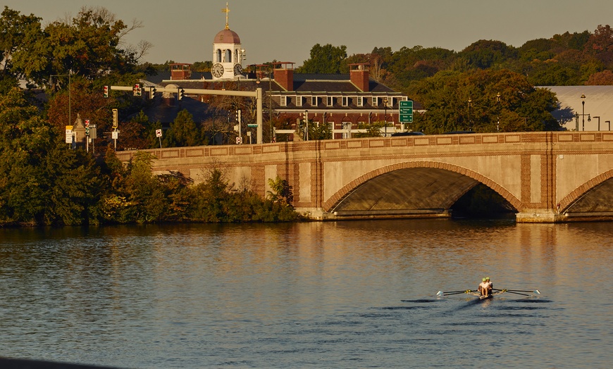 Image 19: Hotel Near Allstonway Innovation Corridor With Dining & Fitness Center