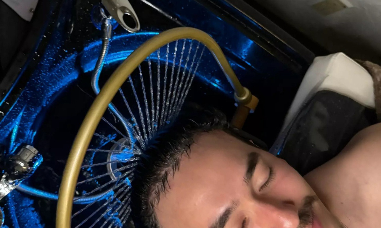 Enjoy 60, 80, or `100 Min Deep Scalp Therapy Head Spa Treatment!
