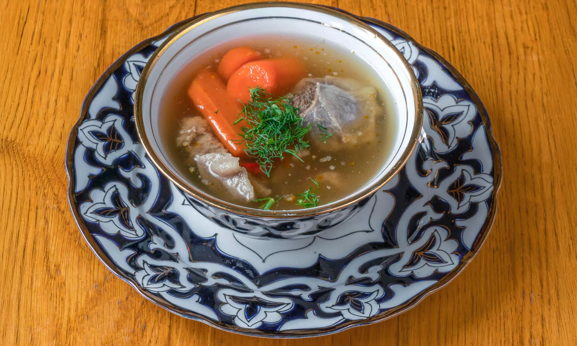 Authentisches Usbekisches Plov Menü für 2 - 4 Personen