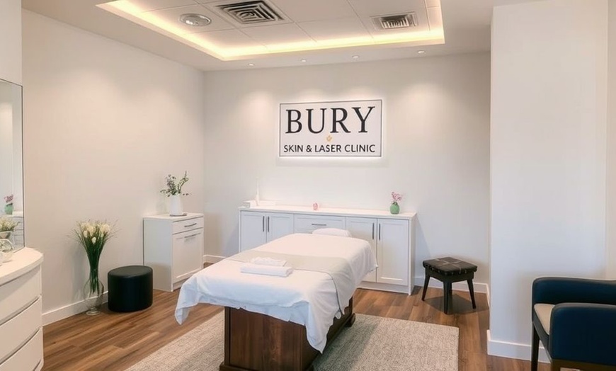 Image 2: Relax w/ Aromatherapy or Swedish/Deep Tissue Full Body Massage(55 min)