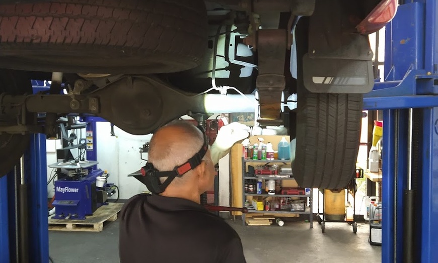 Image 3: Conventional, Synthetic Blend, or Full Synthetic Oil Change w/  Filter