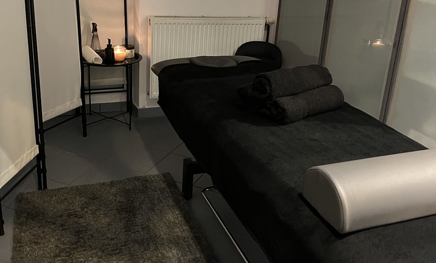 Image 3: Masaż klasyczny, modelujący miodowy lub relaksacyjny