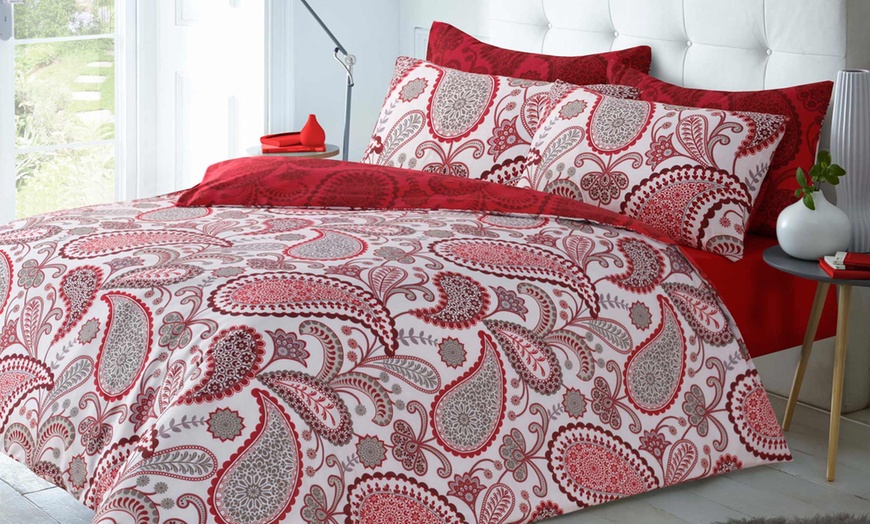 Image 11: Bold Paisley Duvet Cover Set