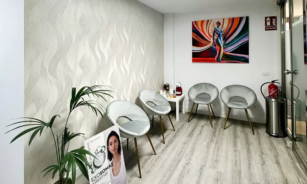 Limpieza facial profunda con peeling químico o Dermapen